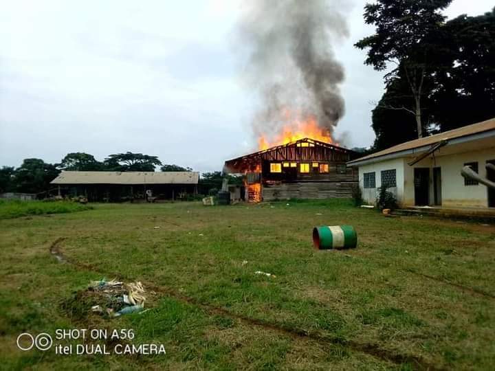 Geolocation of wood processing mill building in Ossing (5°38'22.2N 9°18'01.0E) burnt after being attacked by Ambazonia fighters leaving a member of Cameroon's military dead
