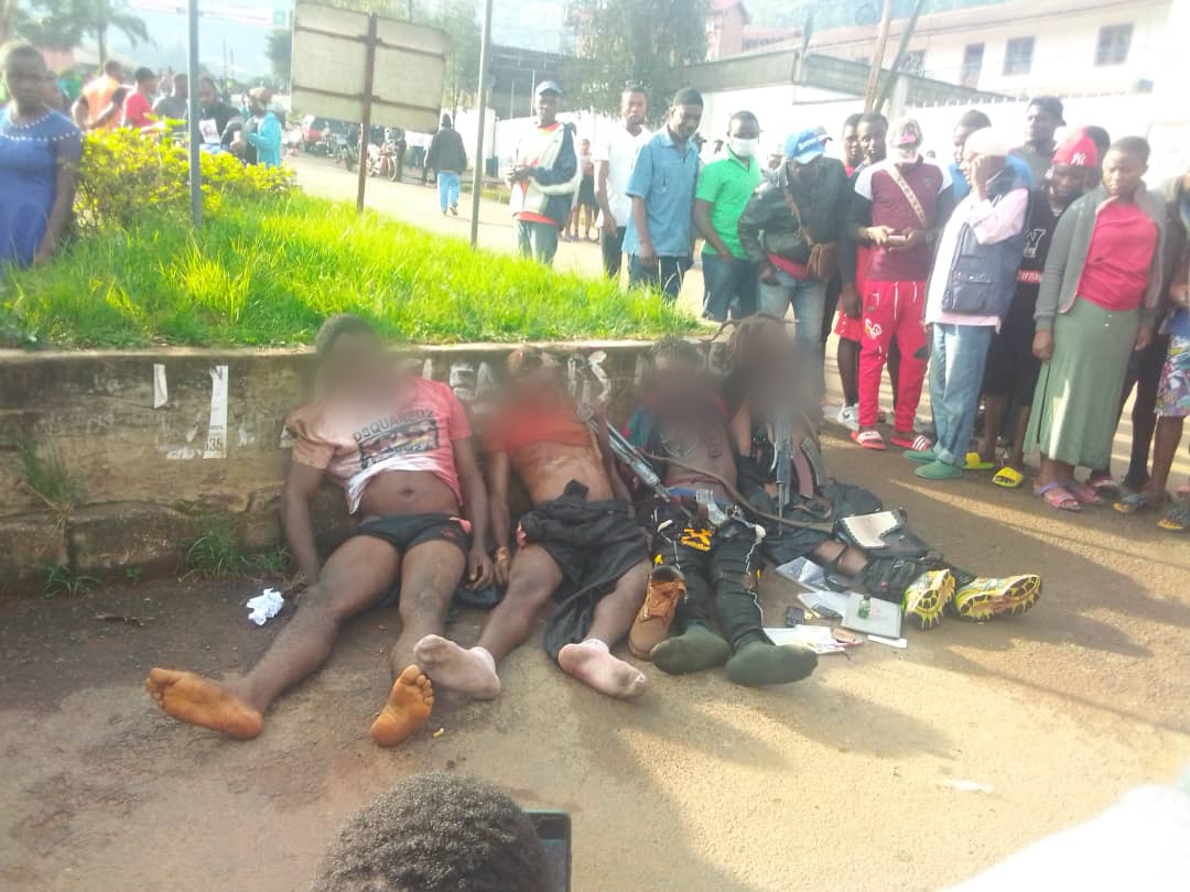 Inhabitants of Bamenda in the North West Region of Cameroon woke up today to discover corpses lined up at Finance Junction.  While it remains uncertain who killed them and how they got there, it is alleged the dead are separatist fighters.  